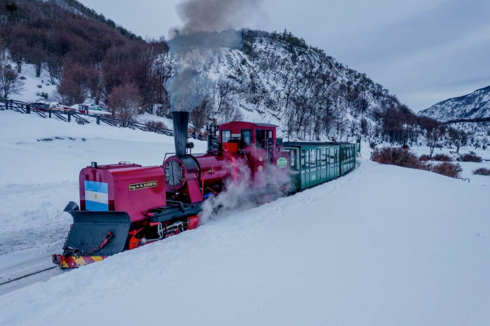 Ushuaia: Parque Nacional de Tierra del Fuego con Tren del Fin del Mundo - Clase Premium