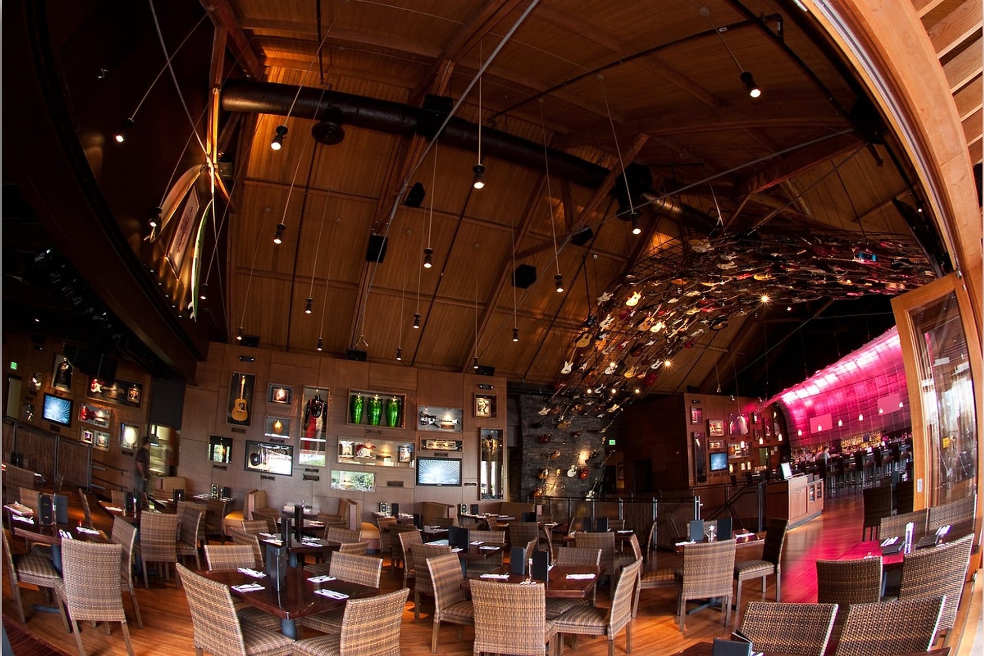 Hard Rock Cafe Honolulu.