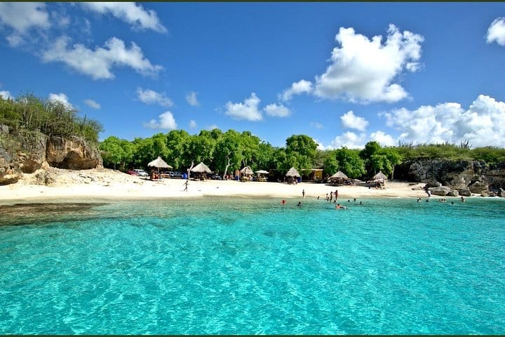 Tour por la playa de Curazao y las cuevas de Hato