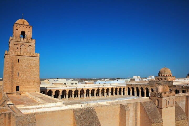 Excursión a la ciudad santa de Kairouan y al Coliseo de El Jem desde Sousse.