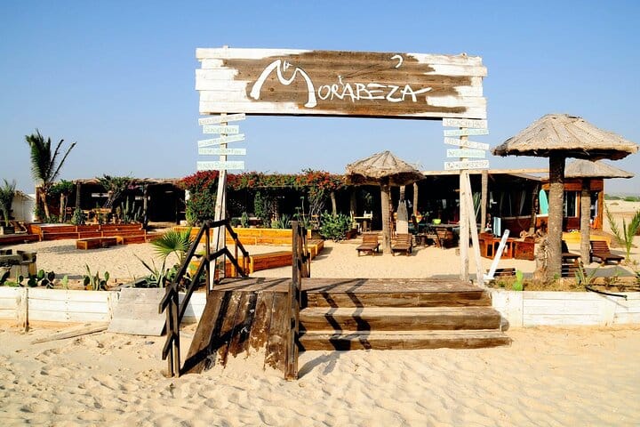 Cena al atardecer en Boa Vista con música en vivo