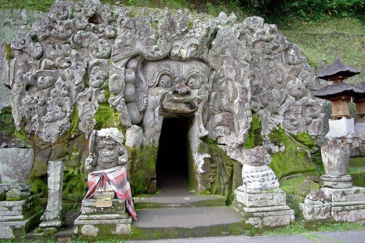 Excursión de día completo en grupo a Bali: una gran introducción