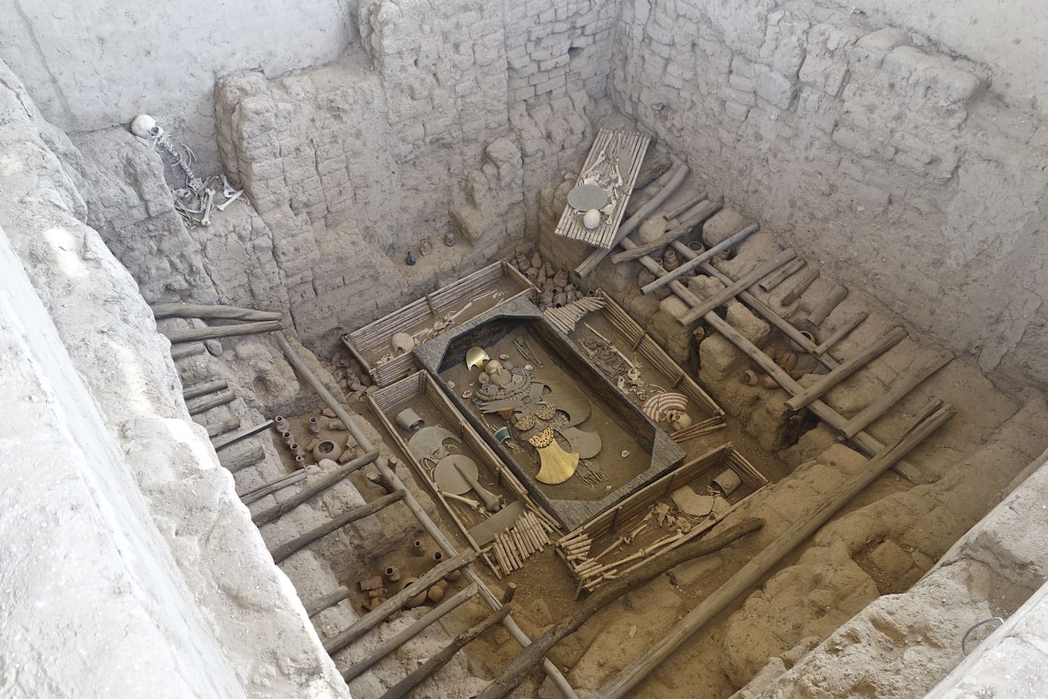 Tru-06 : Unveiling Sipán's Treasures - A Tour from Trujillo