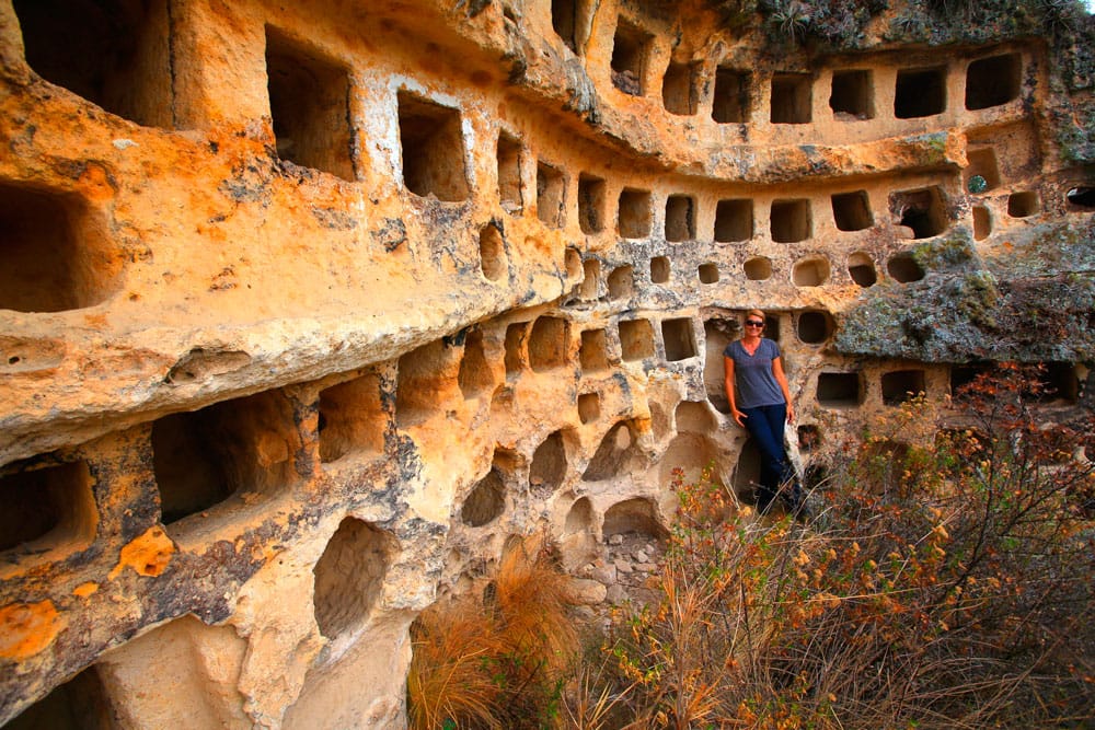 Caj-05 : Combayo & Sangal Canyon - Hidden Tombs