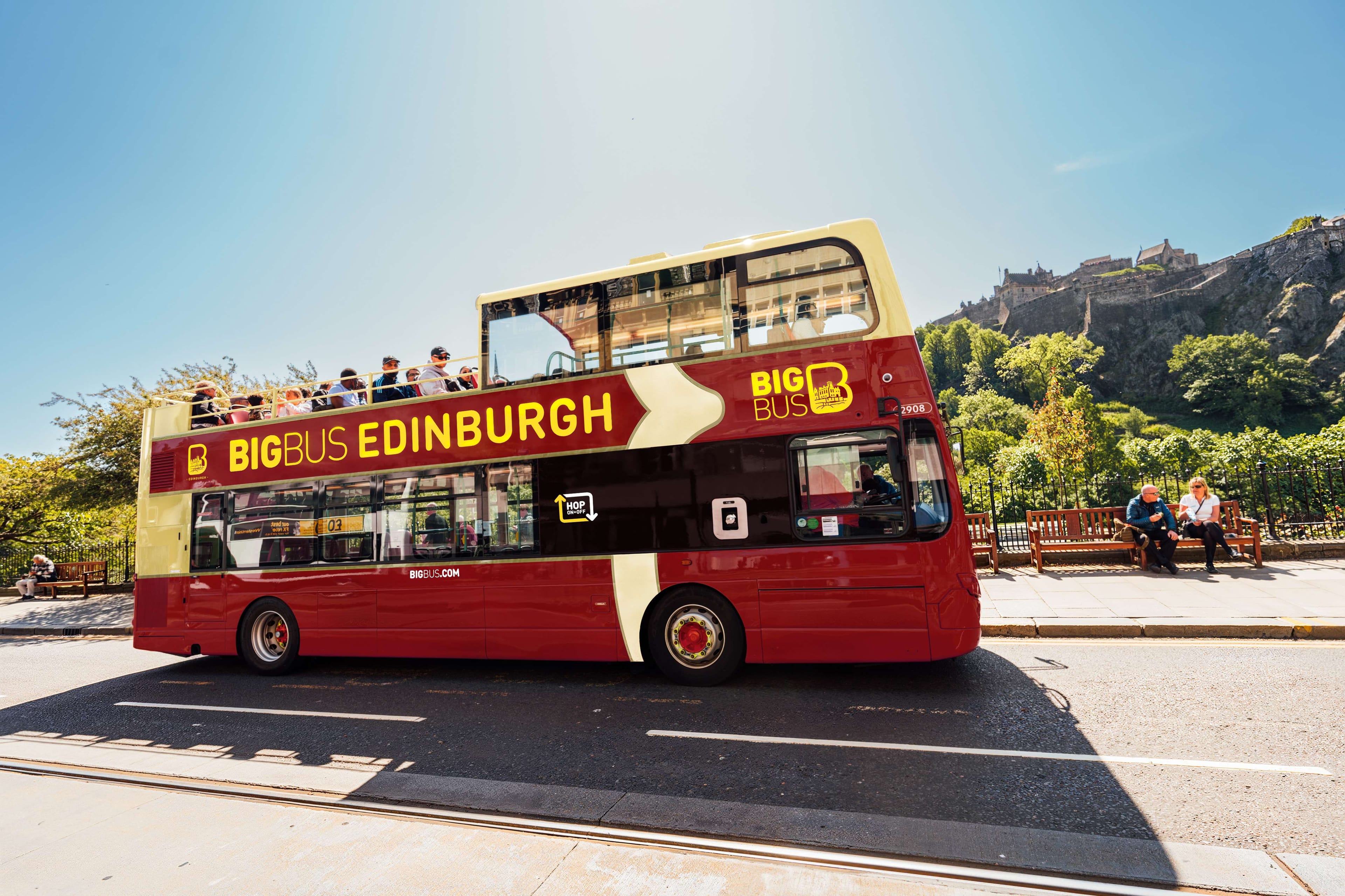 Big Bus Edinburgh 48 Hours Hop-On Hop-Off with 2 central routes