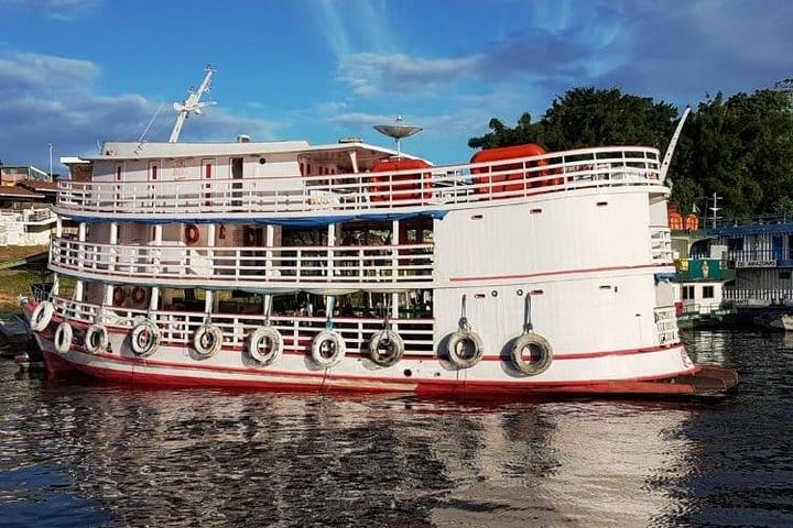 Passeio de barco de Santarém a Belém do Pará