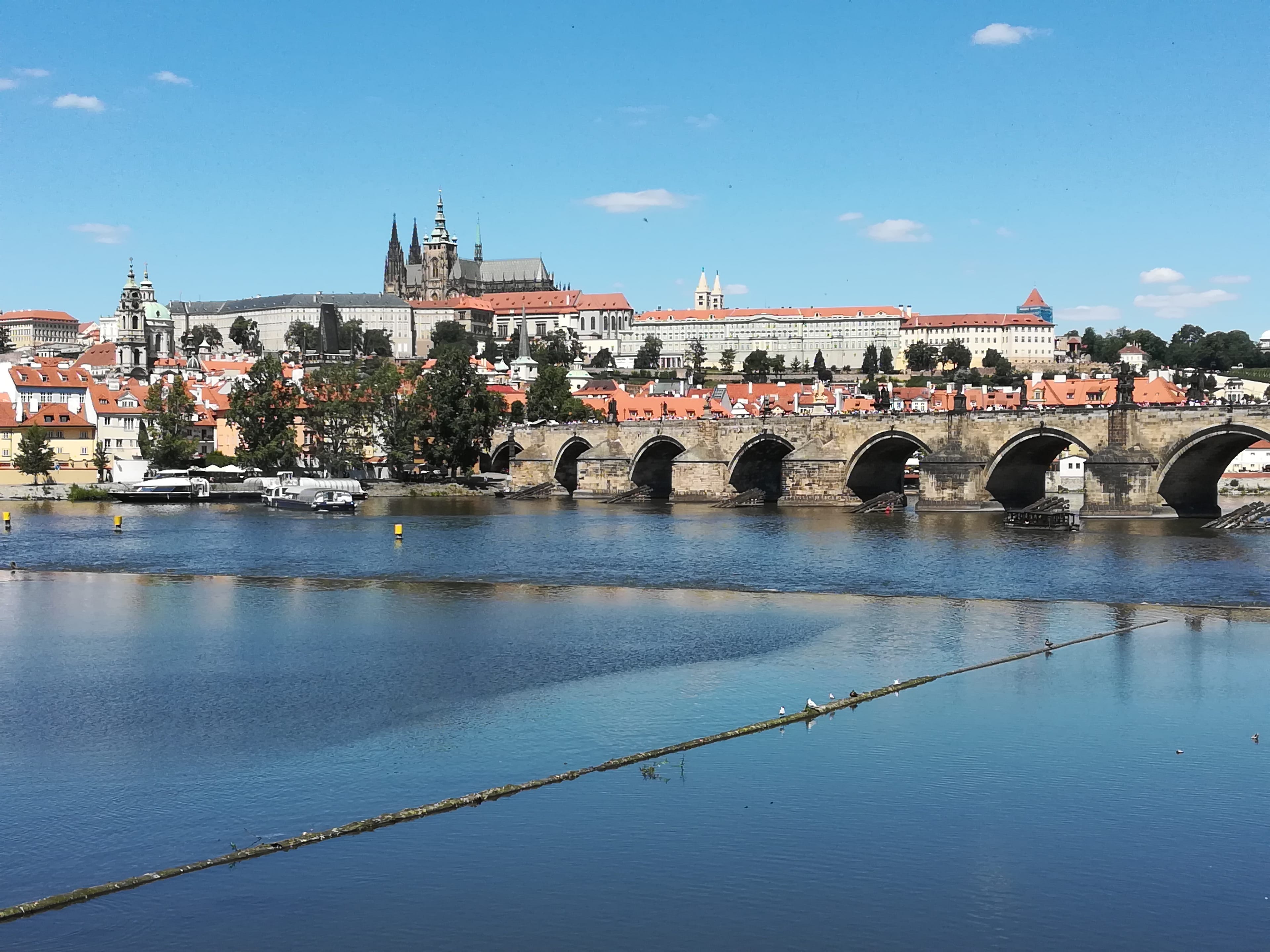Tour Completo por Praga en Español - Comida y Barco