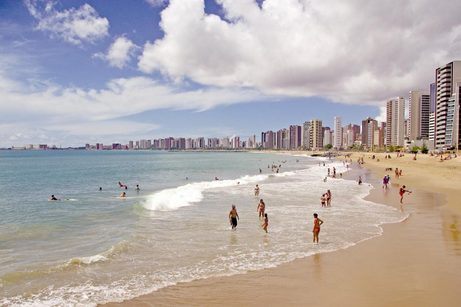 A Exótica Praia de Canoa Quebrada