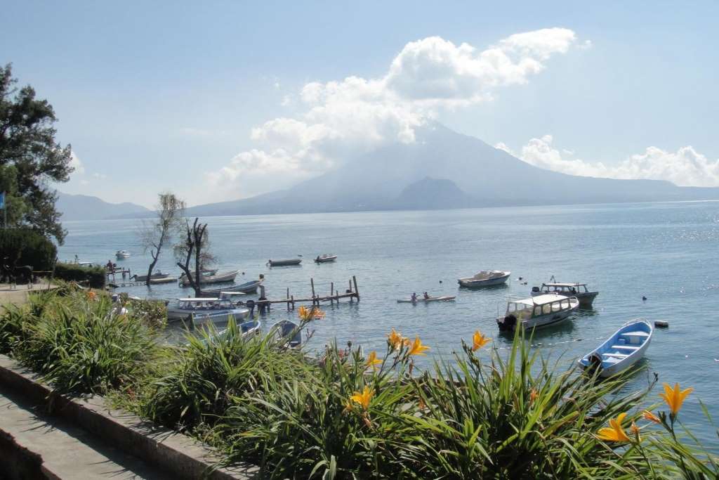Excursión de un día a Panajachel y Lago Atitlan con barco a Santiago
