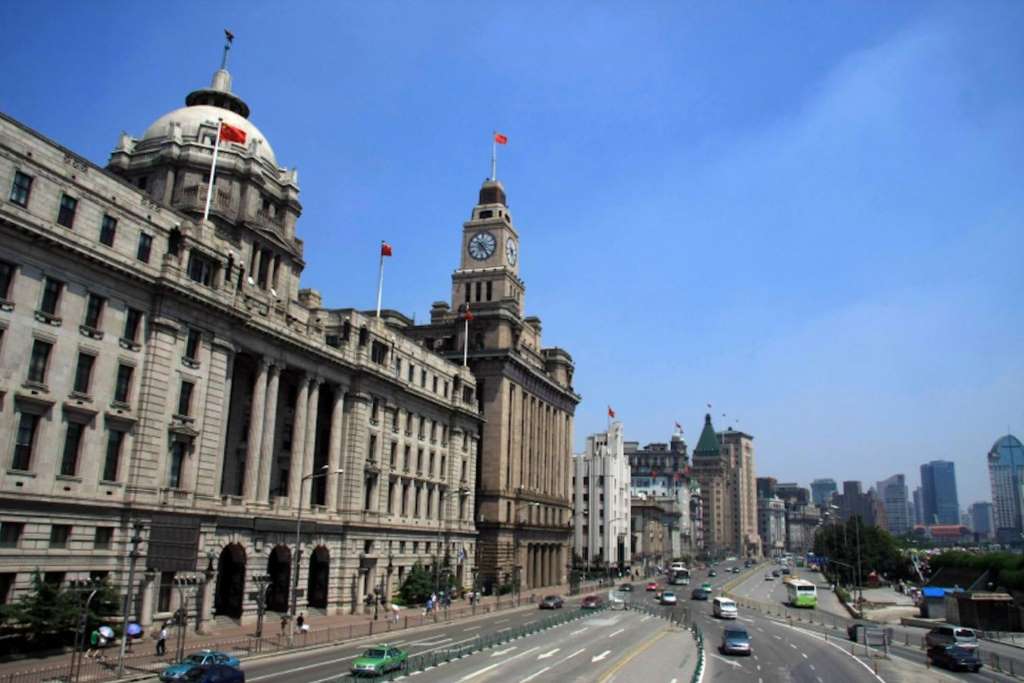 Tour de medio día por Shanghai - Jardín Yu Yuan y Bund para 1 persona