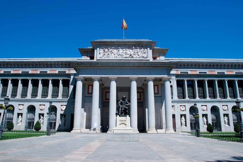 Madrid City Tour with fast access to Prado Museum
